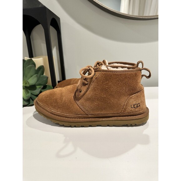 UGG Australia 3236 Chukka Neumel Men’s Suede Boots Size 9/ 10.5 Women- Chestnut main image 12